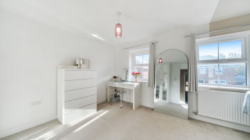 Property photo 3 of 21