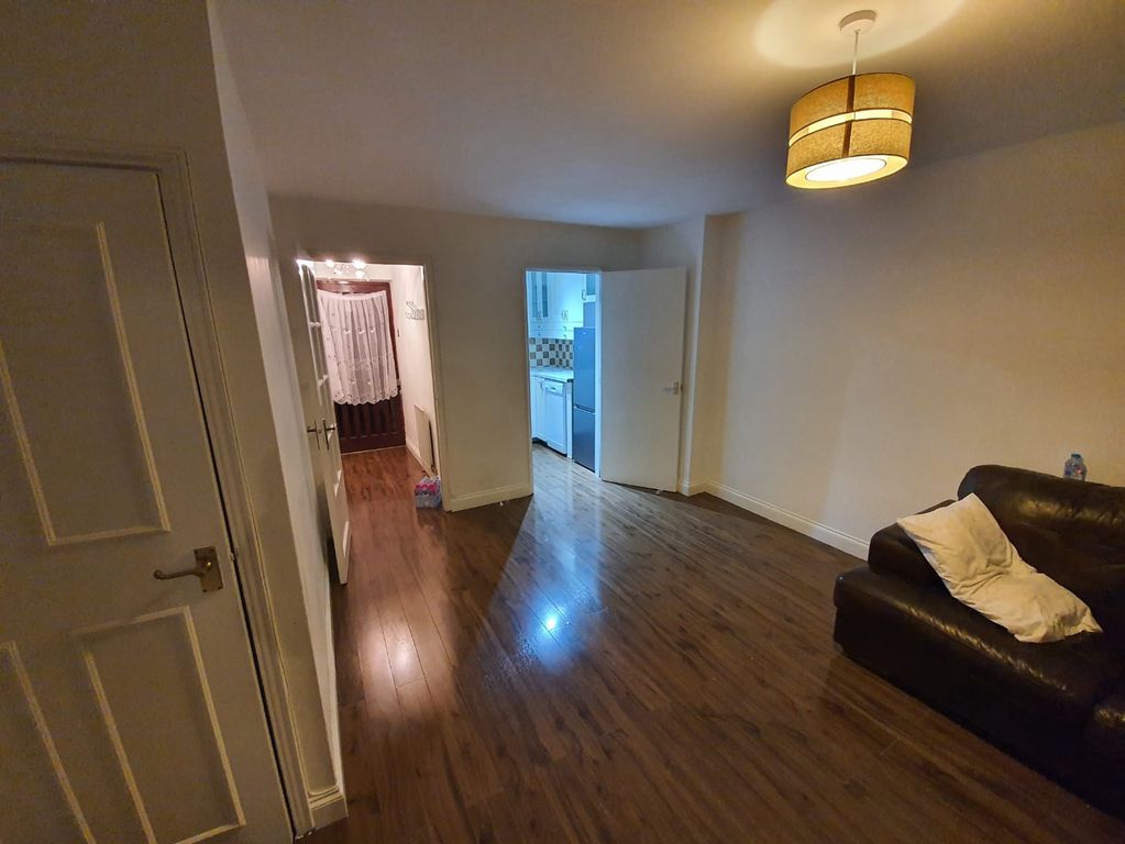 Property photo 3 of 12 Photo 10