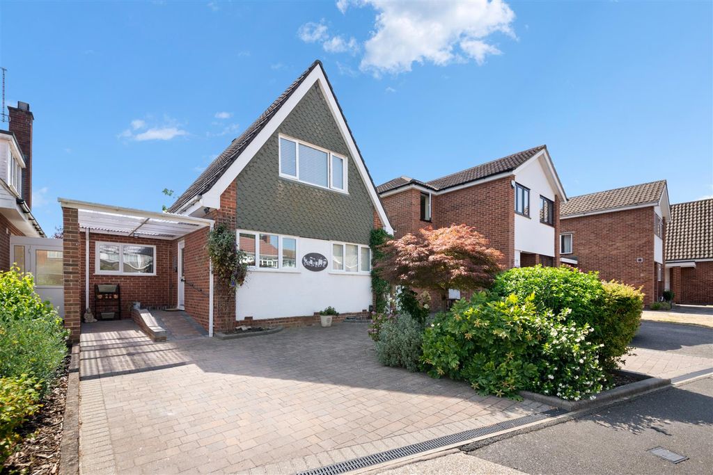 Property photo 1 of 16