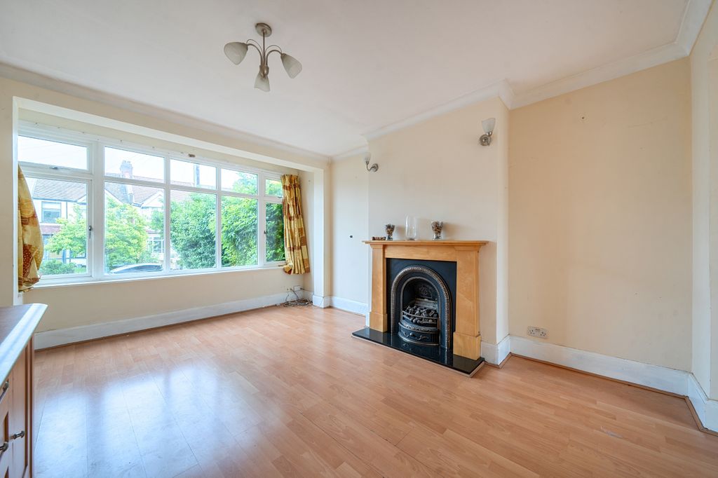 Property photo 2 of 19 Picture No. 12