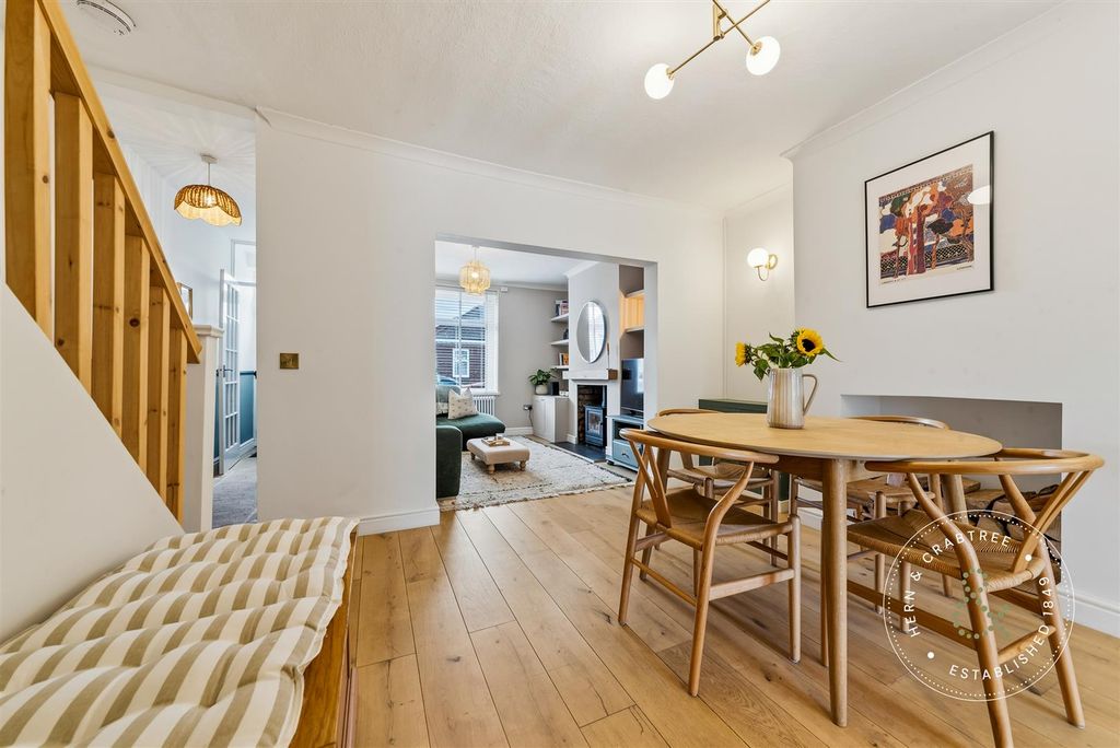 Property photo 3 of 32 Westbury-Terrace-09.Jpg