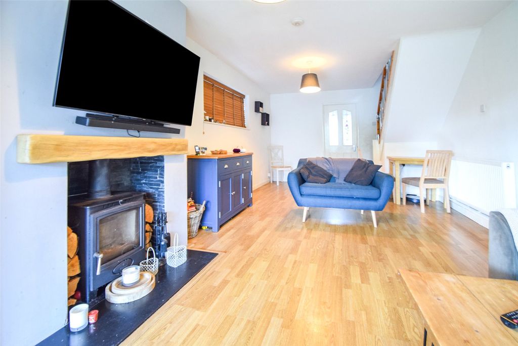 Property photo 3 of 14 Picture No. 12