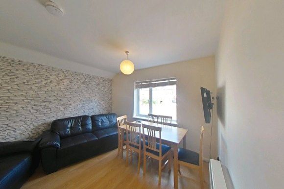 Property photo 1 of 7 8264918.Jpg