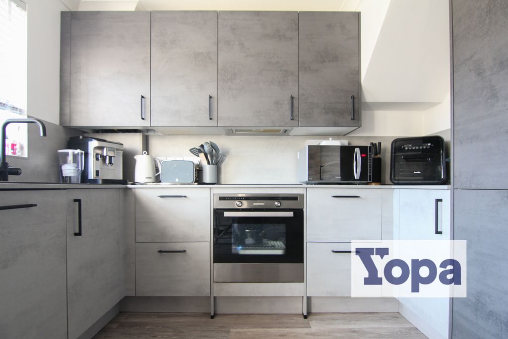 Property photo 3 of 28 Yopa-0462