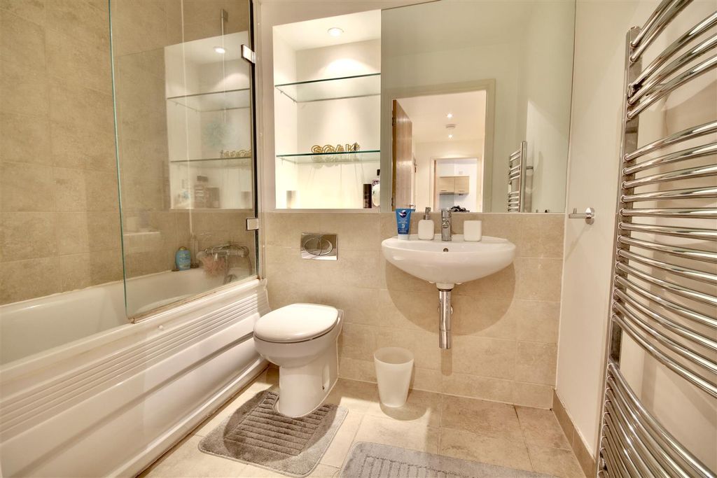 Property photo 3 of 8 1857565A-A407-4404-Ab27-B63687Bdc5Fb_1_201_A.Jpeg