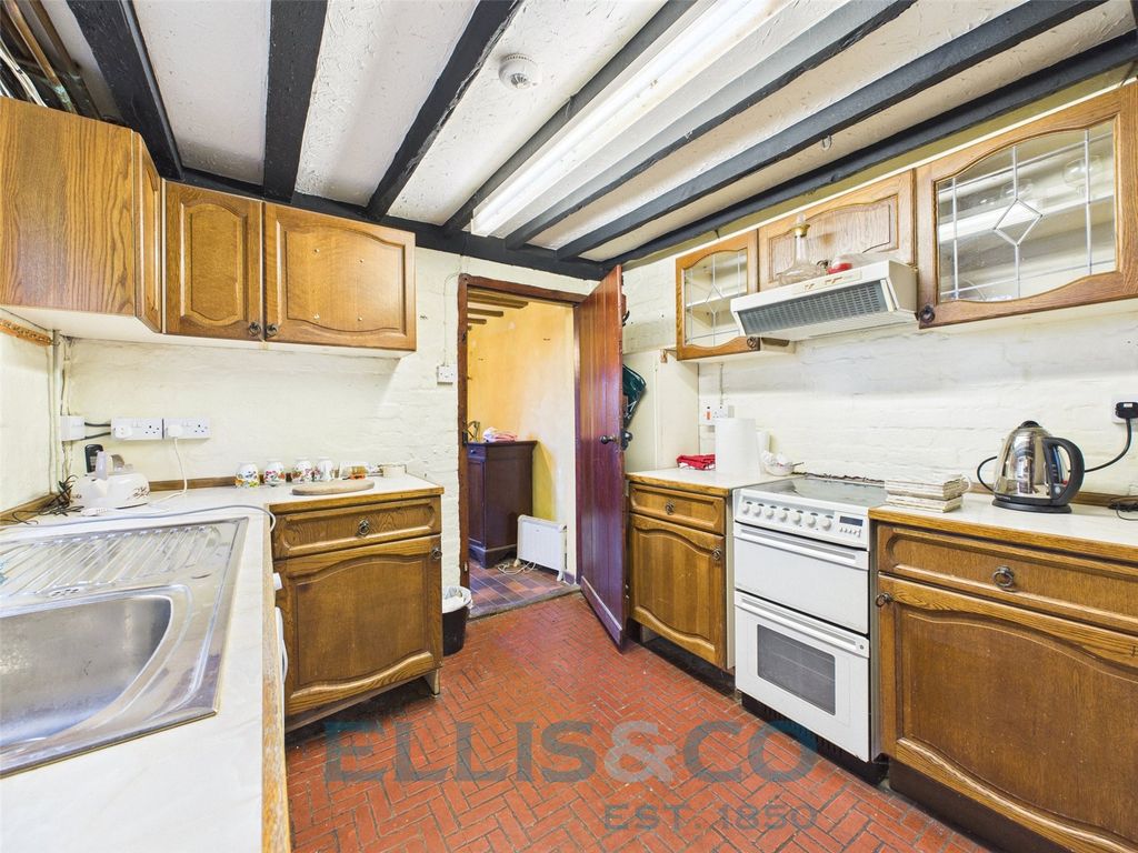 Property photo 3 of 17 Picture No. 16