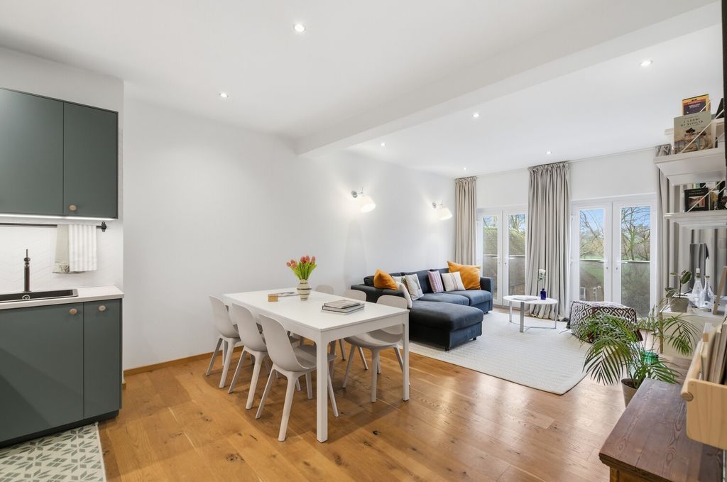 Property photo 1 of 10 Photo 1