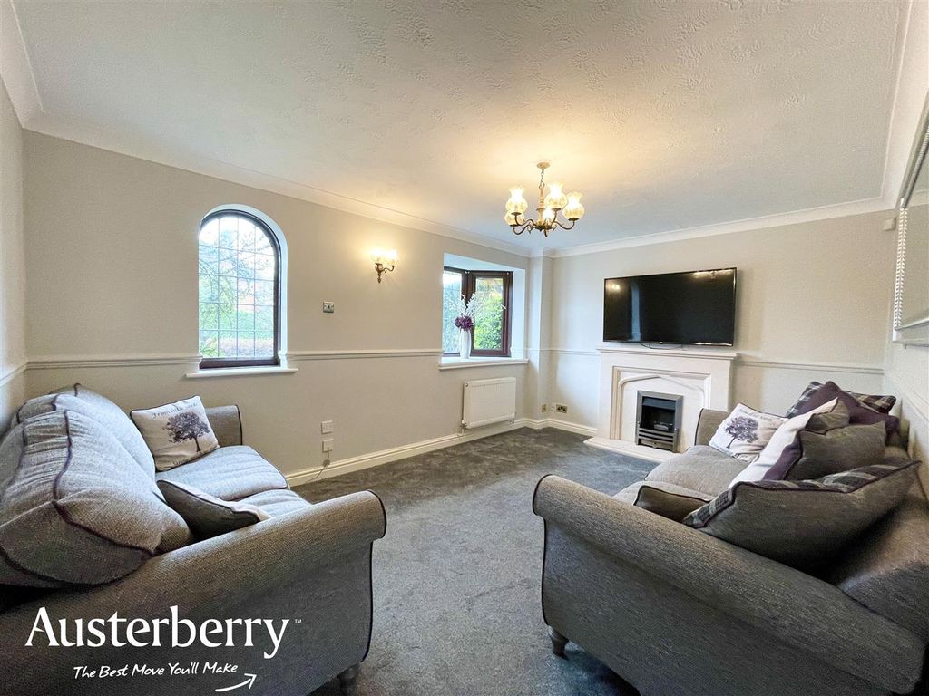 Property photo 2 of 15