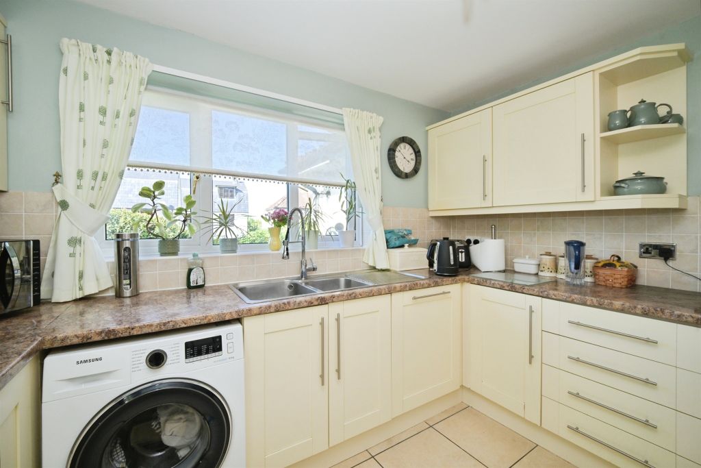 Property photo 3 of 20