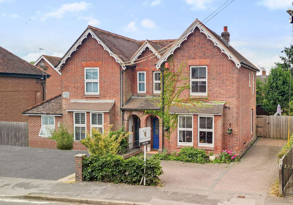 Property photo 1 of 13
