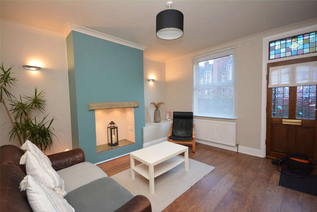 Property photo 2 of 12 Picture No. 05