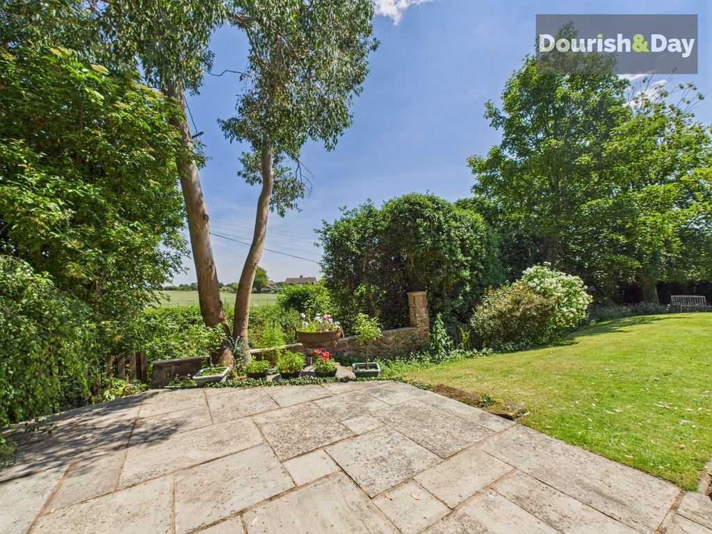 Property photo 3 of 48 Side Garden &amp; View