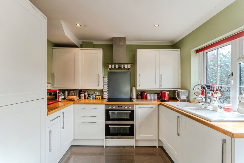 Property photo 3 of 19 Pbox-Img.Jpg