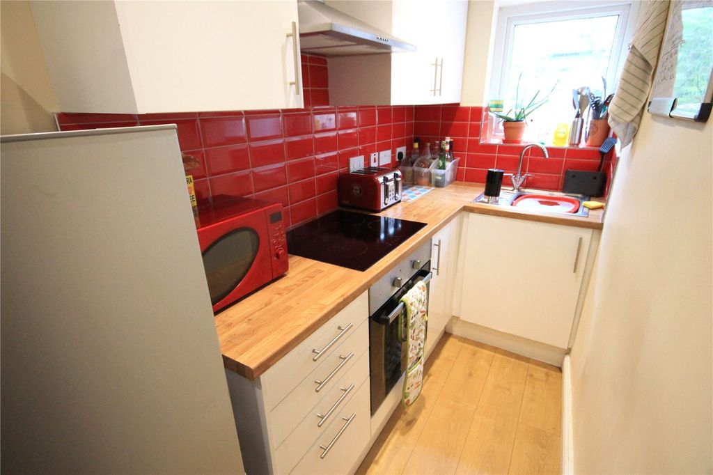 Property photo 3 of 7 Picture No. 06