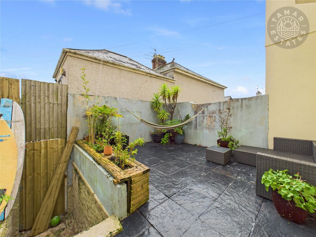 Property photo 3 of 15 Rear Courtyard