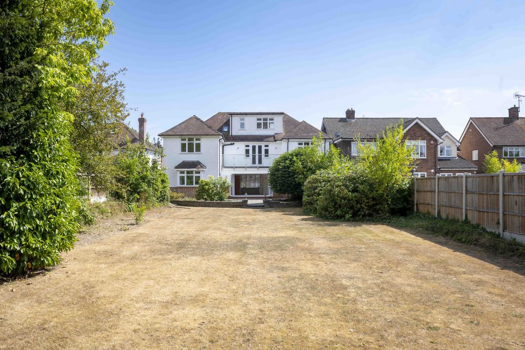 Property photo 2 of 42