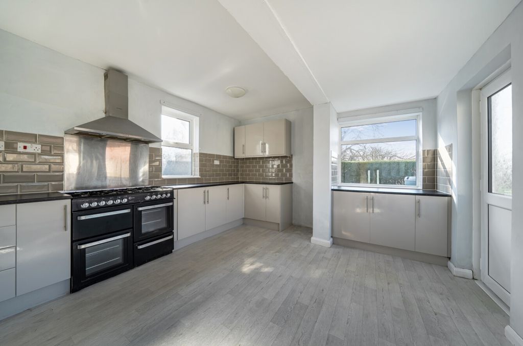 Property photo 3 of 25 1424956-5-69A9919A10A31