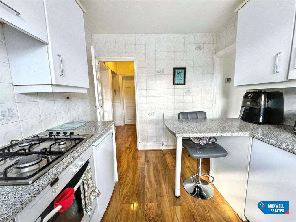 Additional image 11 of 3 bed maisonette for saleRoyston Grove, Hatch End HA5