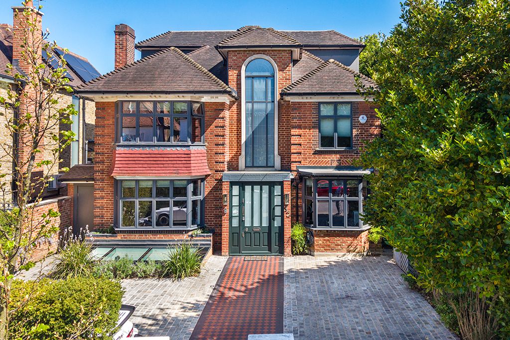 Property photo 1 of 15