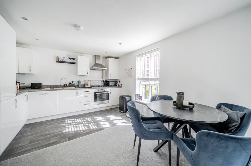Property photo 3 of 22 1345599-13-68B071...