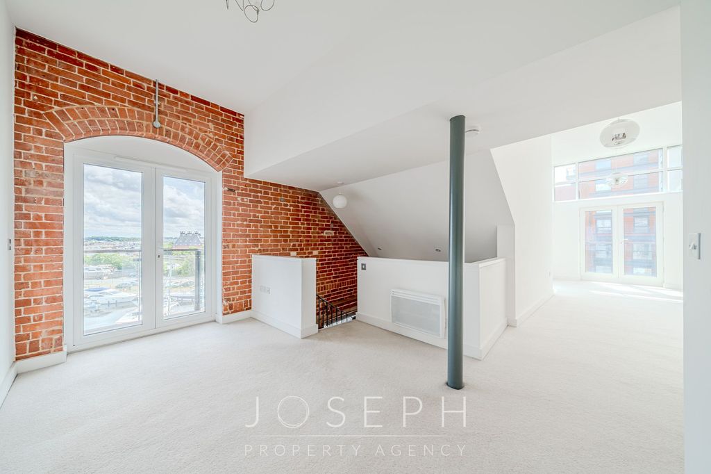 Additional image 16 of 2 bed penthouse for saleKey Street, Ipswich IP4