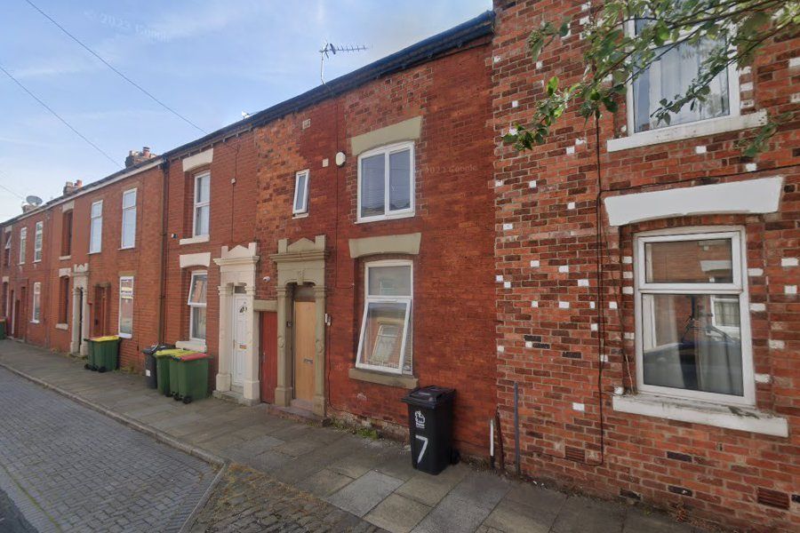 Property photo 1 of 1 5 Bed Terraced House For Sale Dallas Street, Preston Pr1 7Ux