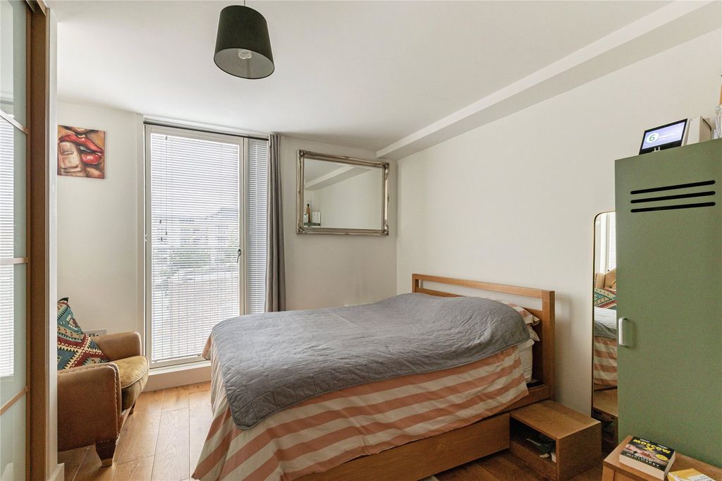 Property photo 3 of 10 Picture No. 05