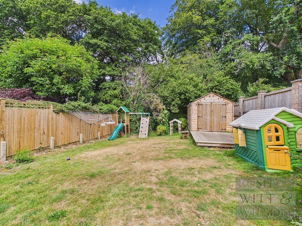 Property photo 2 of 20