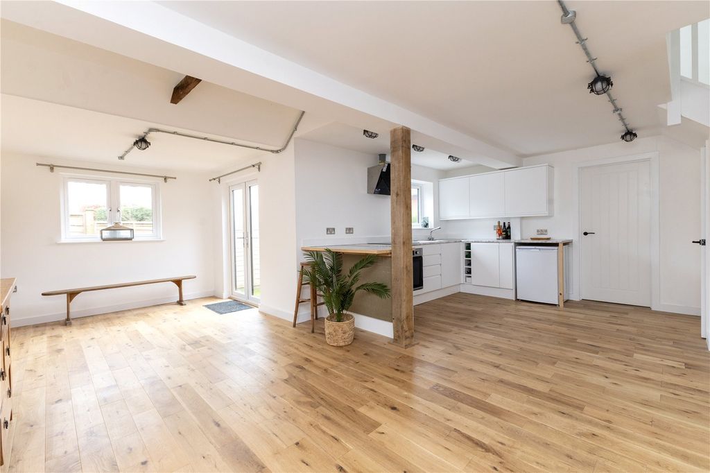 Property photo 1 of 16 Picture No. 29