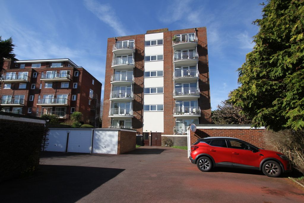 Property photo 3 of 14