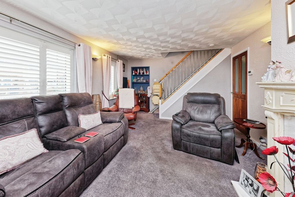 Property photo 2 of 13 Pbox-Img.Jpg