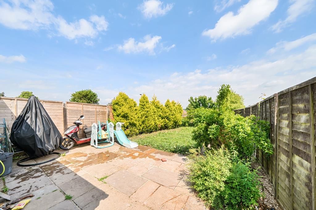 Property photo 3 of 19 Garden