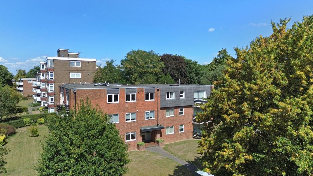 Property photo 1 of 29