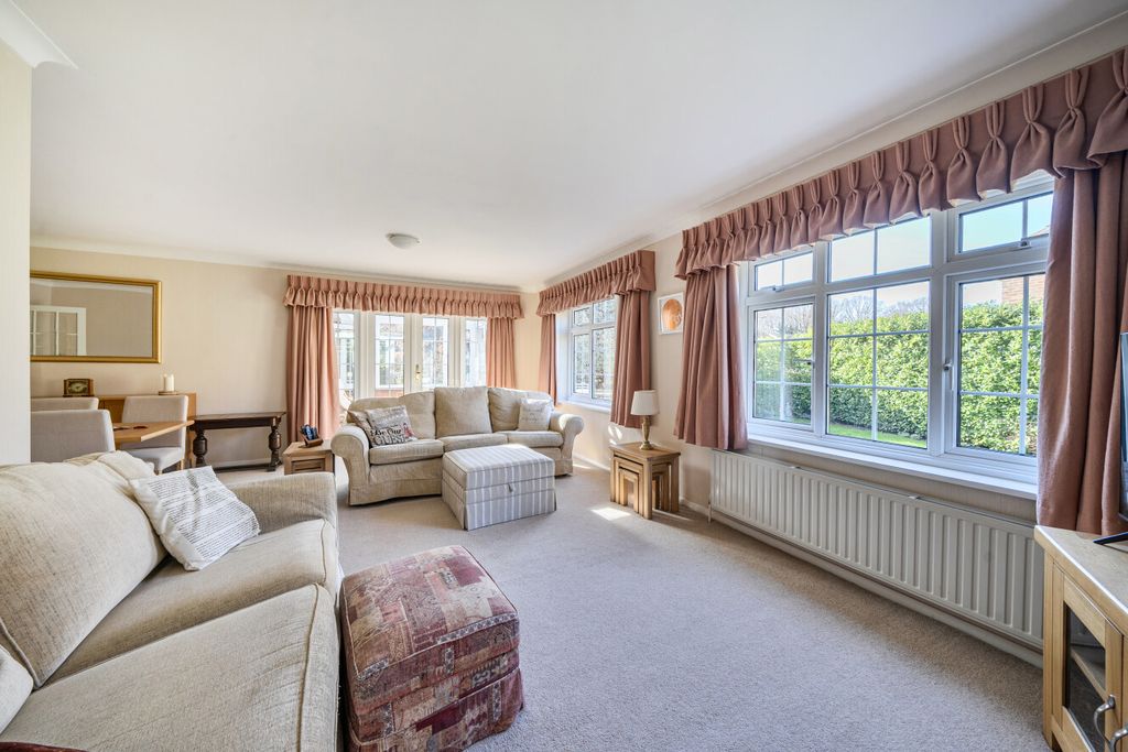 Property photo 2 of 22 1418028-10-699F02...