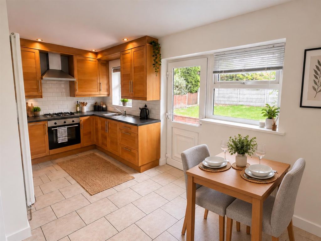 Property photo 2 of 19 Stages Kitchen Diner Use .Png