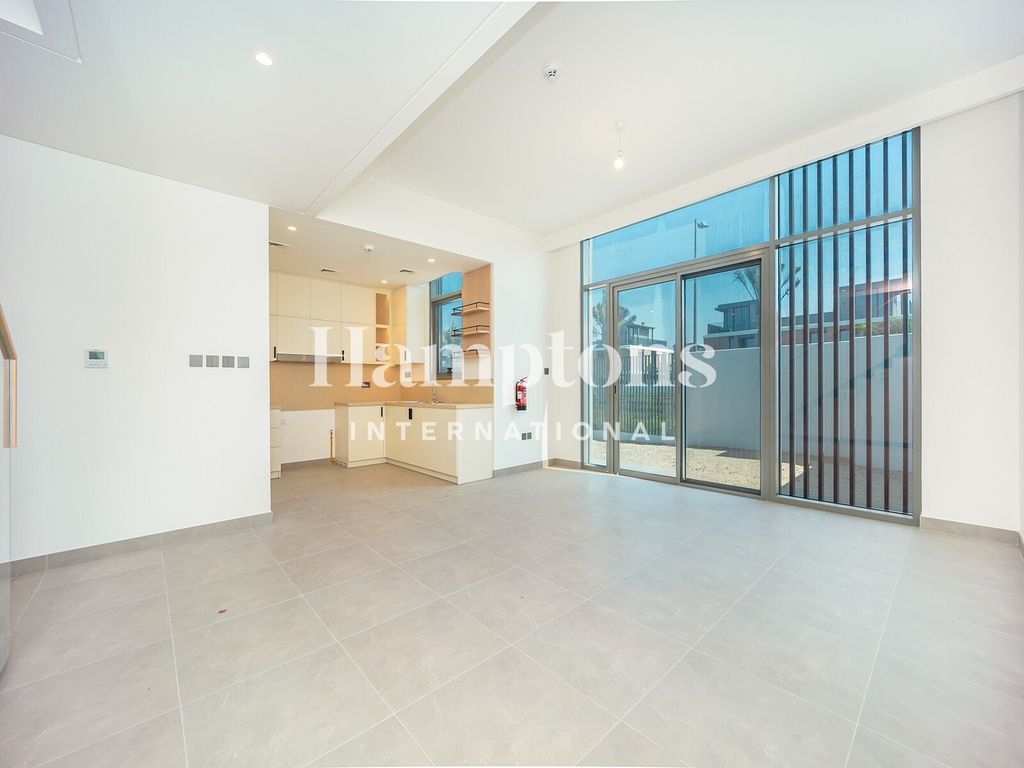 Property photo 2 of 33 Media 7