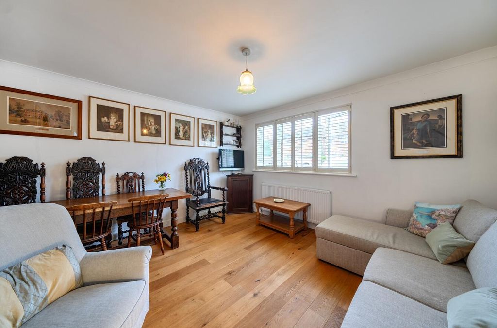 Property photo 3 of 12 Davidson Frost-Wellings, Dfw, Pentland Road, Bushe