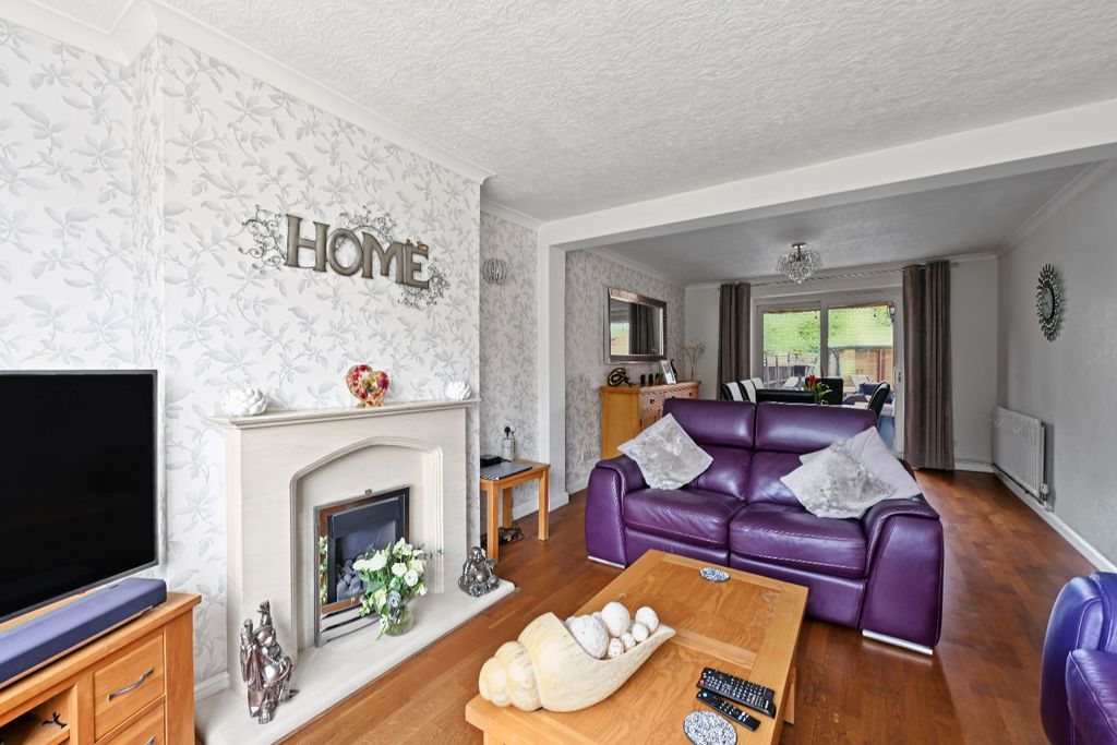 Property photo 3 of 20 5211823