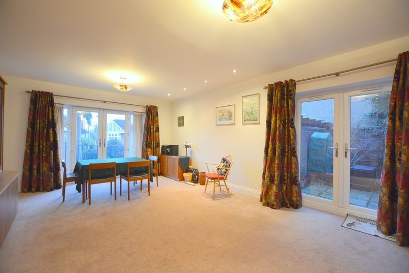 Property photo 3 of 14 Photo 6