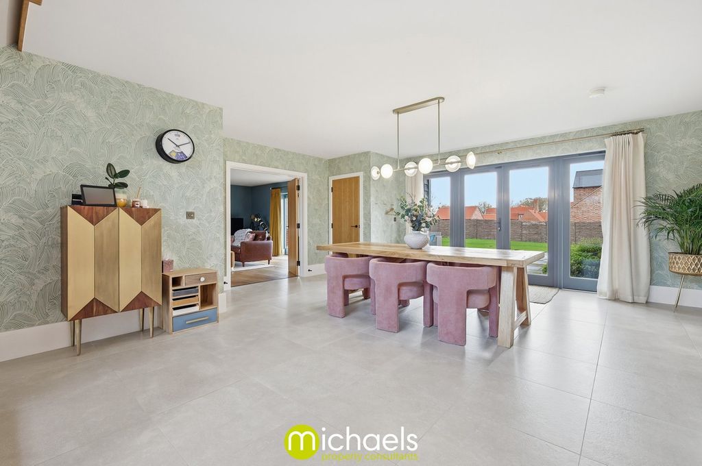 Property photo 3 of 52