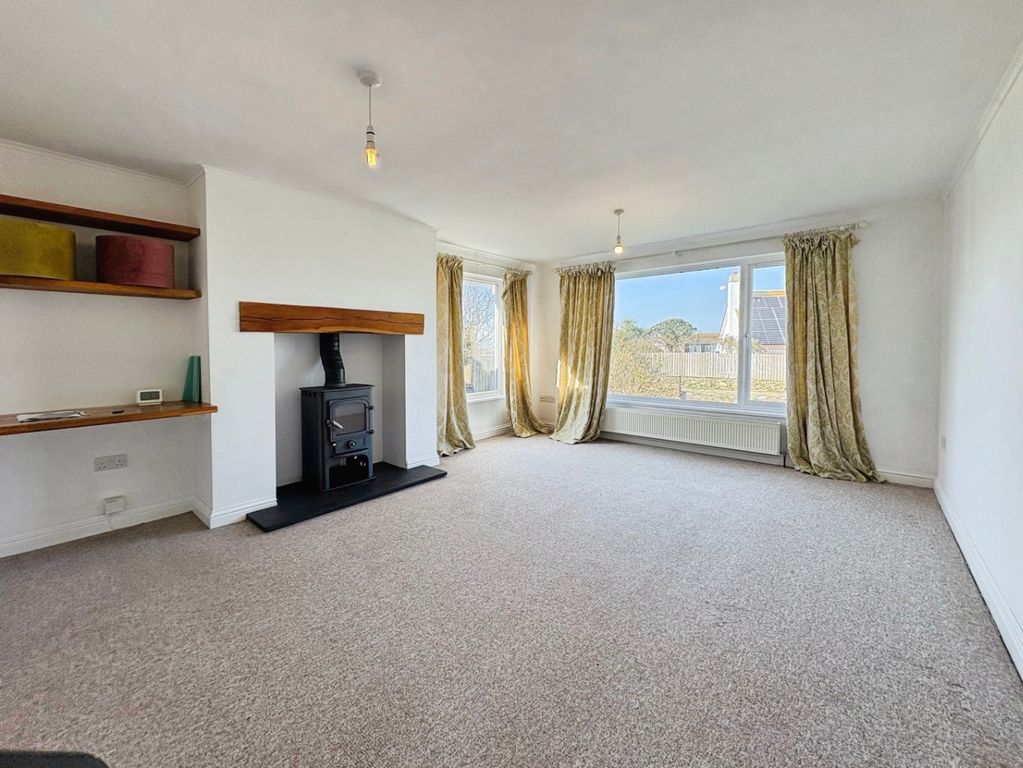 Property photo 2 of 16 4973324