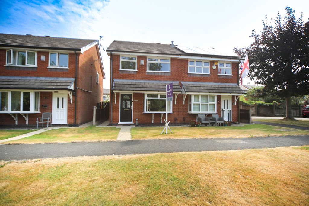 Property photo 1 of 20