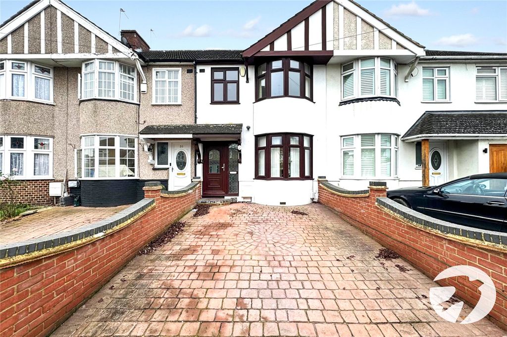 Property photo 1 of 12 External