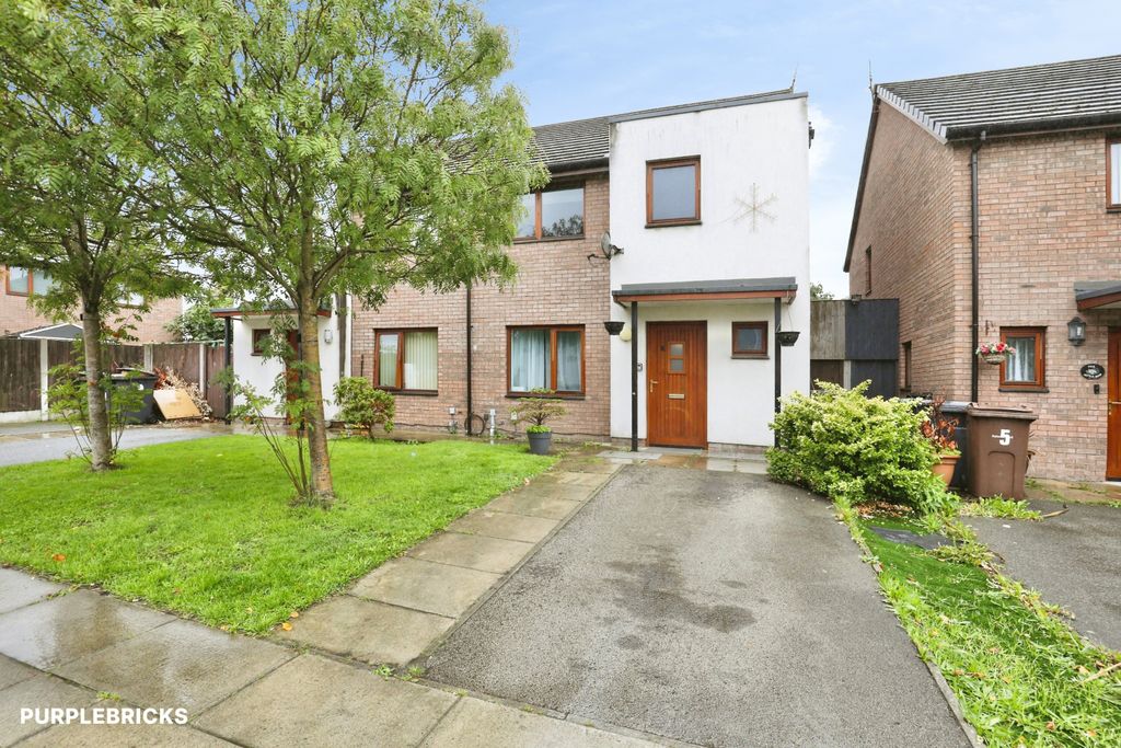 Property photo 2 of 23