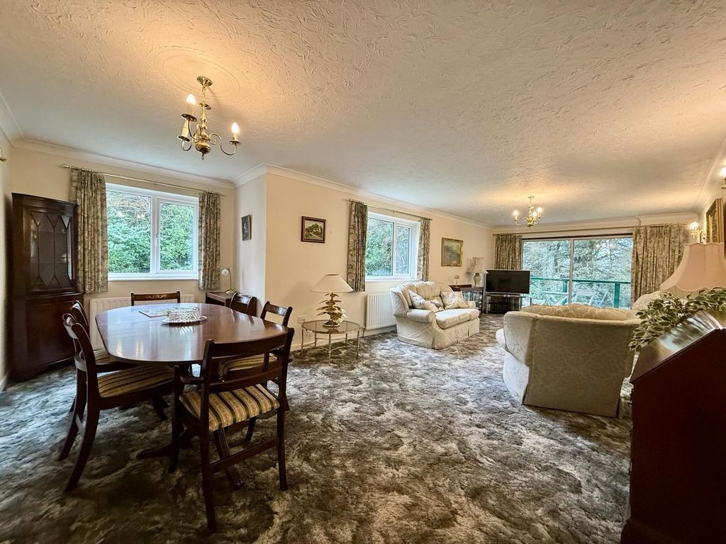 Property photo 3 of 29