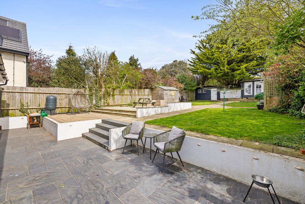 Property photo 1 of 25 Rear Garden