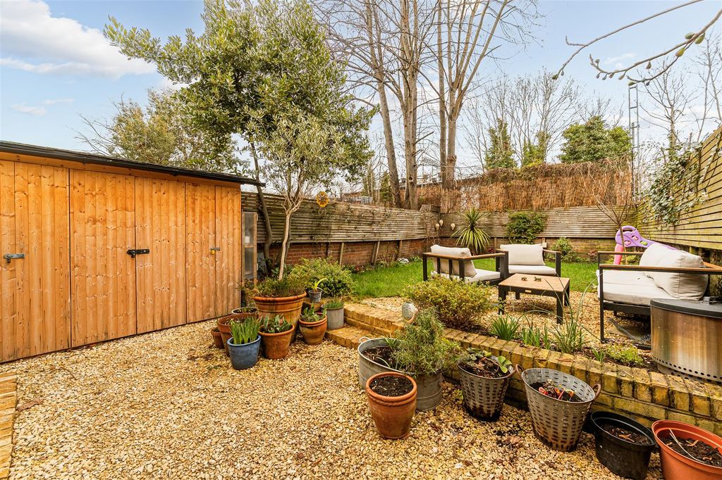 Property photo 3 of 15