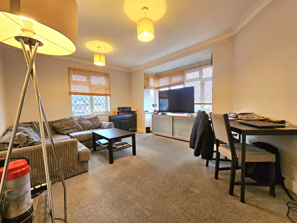 Property photo 2 of 7