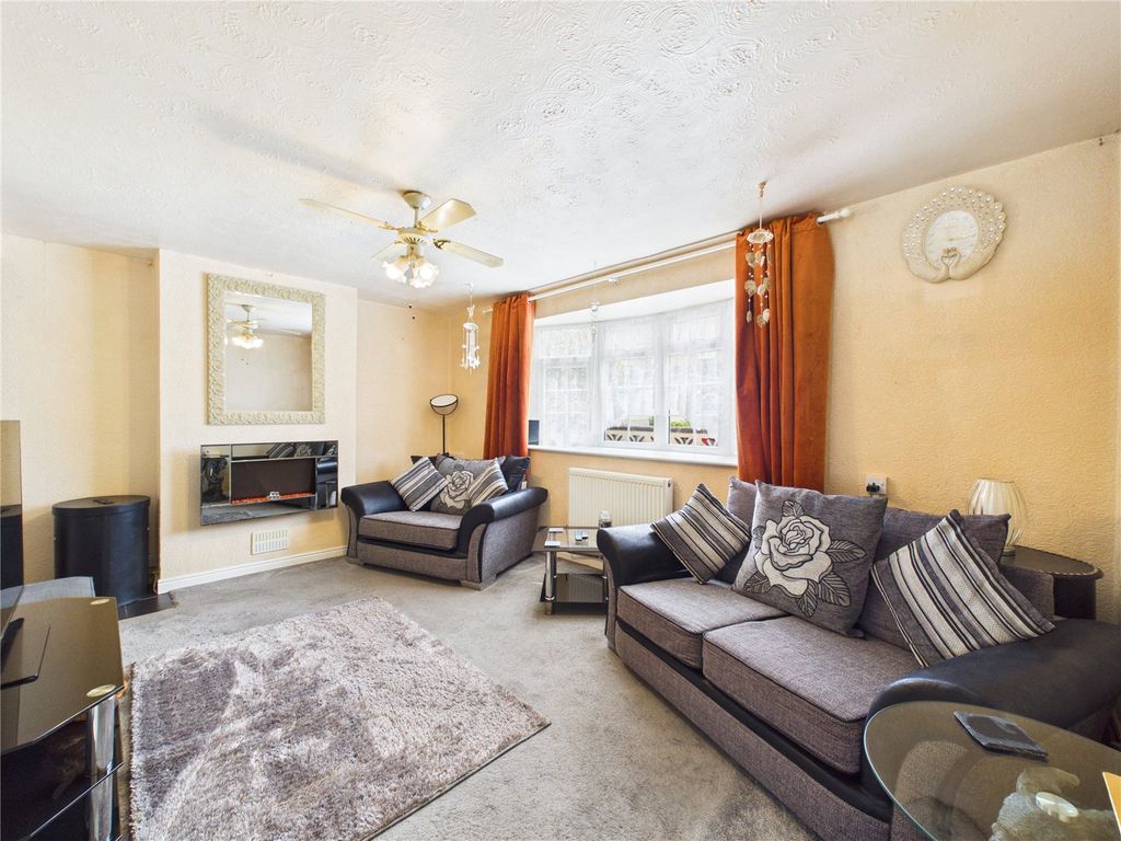 Property photo 2 of 19 Picture No. 01