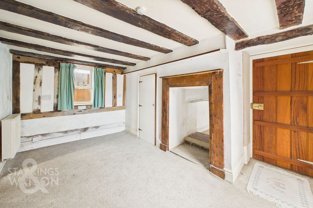 Property photo 2 of 29